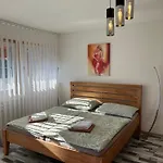 Lipno Pearl Vyhlidka 伏尔塔瓦河畔利普诺